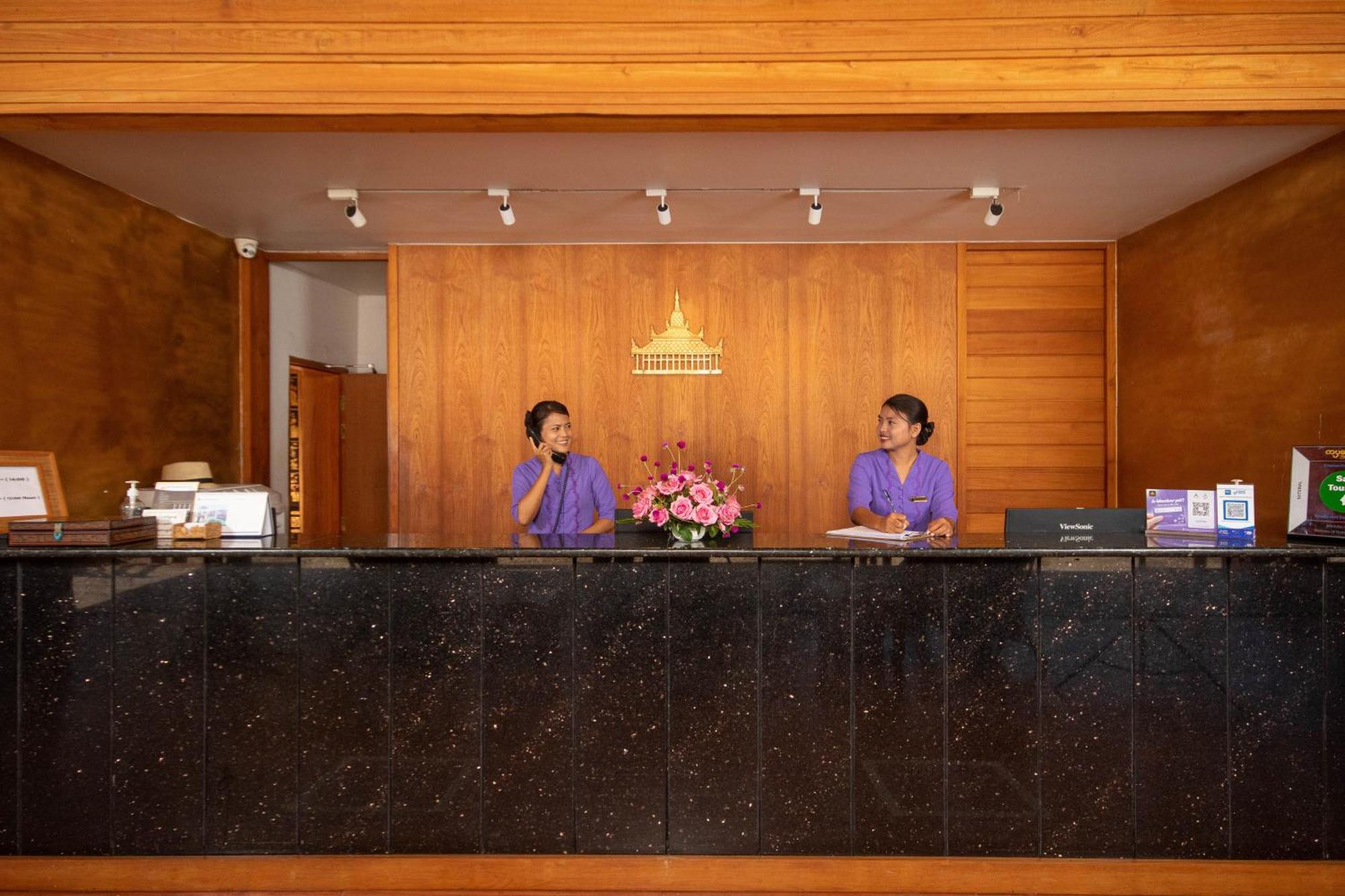 Bagan Thiripyitsaya Sanctuary Resort Exterior photo