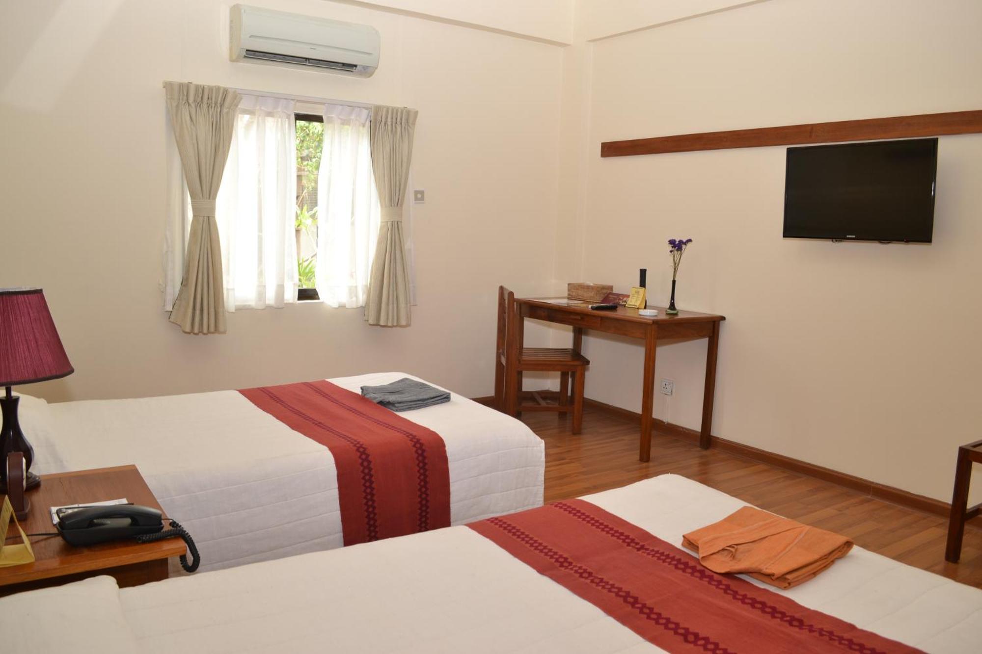 Bagan Thiripyitsaya Sanctuary Resort Exterior photo